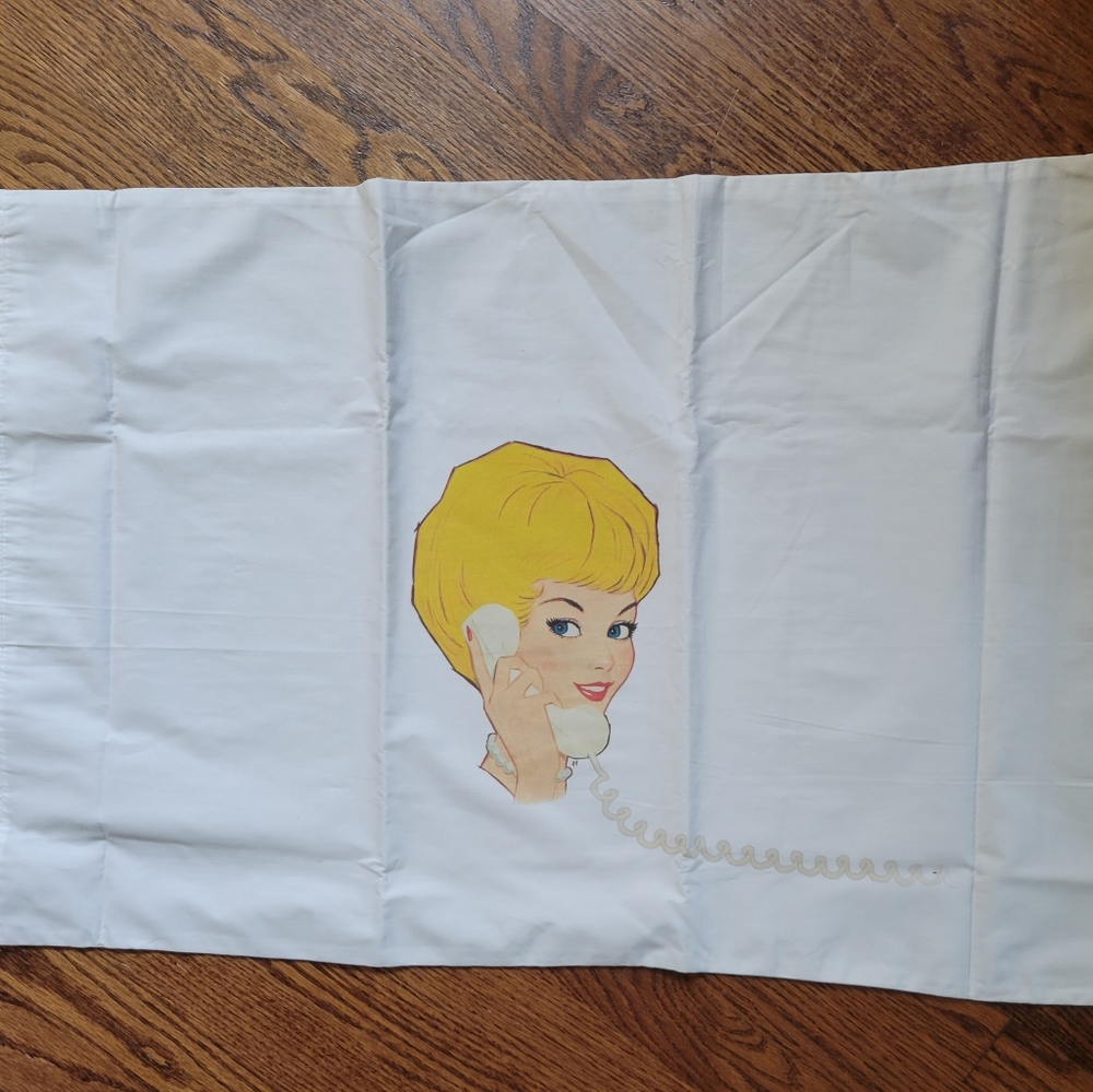 Funky Retro Style His and Hers king size pillowcase set - Picture 2 of 8